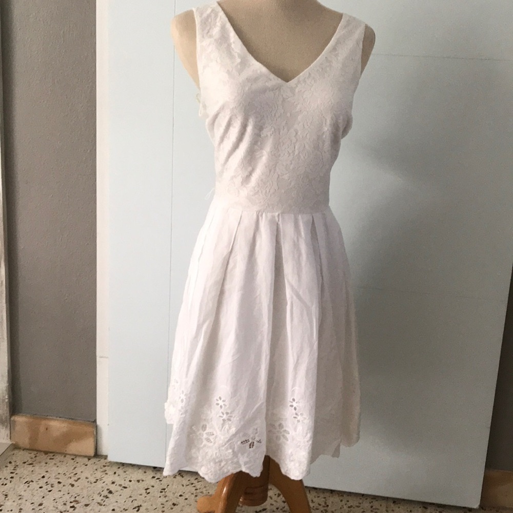 🌸White Dress by paper doll/Size 11